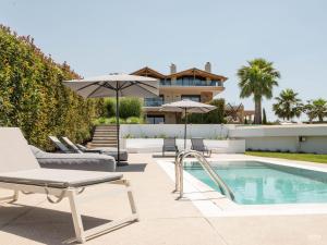 Bazén v ubytování Palma Villa & Suite With Pool nebo v jeho okolí