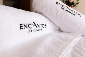 Ένα ή περισσότερα κρεβάτια σε δωμάτιο στο DreamStudio with SeaView by Encantos do Algarve - 7H