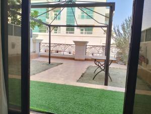 Φωτογραφία από το άλμπουμ του Khaliq Basera στο Ντουμπάι +4 φωτογραφίες