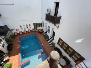 Piscina di Dhow Palace Hotel o nelle vicinanze