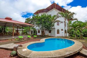 Bazén v ubytování Hotel Twin Galápagos nebo v jeho okolí