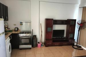 Kuchyň nebo kuchyňský kout v ubytování Top House Hostel Sharm El Sheikh