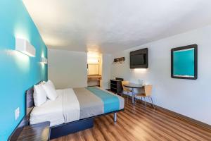 Postel nebo postele na pokoji v ubytování Motel 6-Georgetown, TX