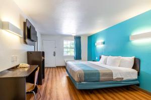 Postel nebo postele na pokoji v ubytování Motel 6-Georgetown, TX