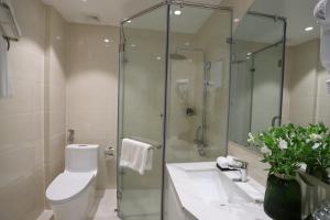Koupelna v ubytování Le Marais Hotel Dalat