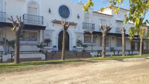 Tampak depan atau pintu masuk Palacio Doñana , Rural & Luxury
