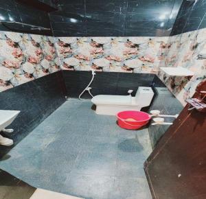 Koupelna v ubytování Minnal Residency