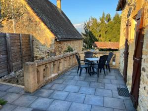 Ein Balkon oder eine Terrasse in der Unterkunft Le Jaonnet