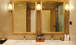 Koupelna v ubytování MonMonBoutique Hotel