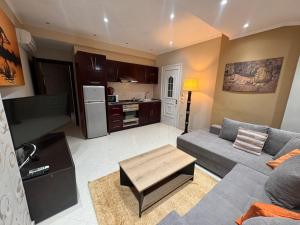 A kitchen or kitchenette at Alrose