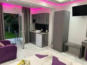 A kitchen or kitchenette at Alrose