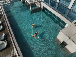 Sundlaugin á MOHR life resort eða í nágrenninu
