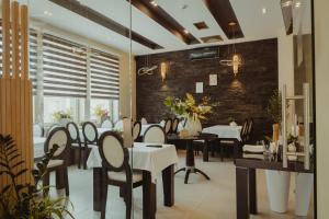 Garni Hotel Biser的休息区