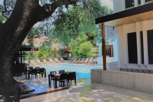 Πισίνα στο ή κοντά στο Meşe Hotel