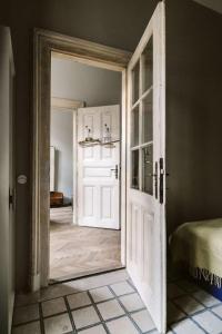 Lujza the vintage apt AC 75sq DT Wifi 1088 Budapest, József körút 15 kép - 2