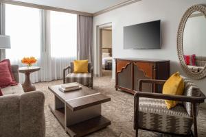 TV a/nebo společenská místnost v ubytování Hyatt Regency Coral Gables in Miami