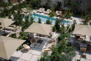 Bazén v ubytování Hotel Rhin Garden nebo v jeho okolí
