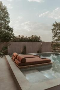Bazén v ubytování Pure Beachfront Villa with Pool nebo v jeho okolí