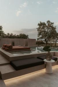 Bazén v ubytování Pure Beachfront Villa with Pool nebo v jeho okolí
