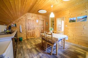 Kuchyň nebo kuchyňský kout v ubytování Prázdninový dům - Apartmány Vltavice
