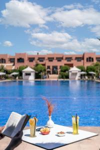 Piscina di Kenzi Menara Palace & Resort o nelle vicinanze