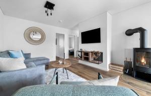 Una televisión o centro de entretenimiento en Matrosenklause