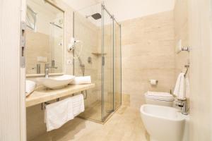 Ванная комната в Hotel Vecchia Marina