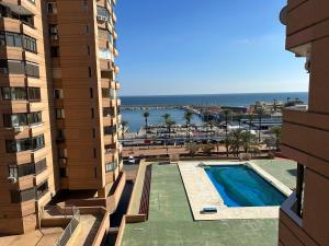 Piscina de la sau aproape de Las palmeras Beach