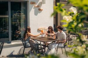 Hosté ubytování Boutique hôtel Corbetta - SPA 60m2 - La montagne à 5 minutes de l'autoroute A12 aux Paccots sur Montreux - NOUVEAU Loft familial - Profitez du Lac Léman et des montagnes en même temps