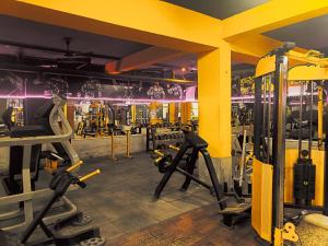 Fitness centrum a/nebo fitness zařízení v ubytování Hotel Tela Suite Near IGI Airport Delhi