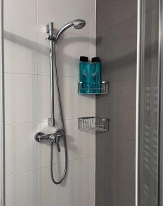 Et badeværelse på Villa Orio I Local Rentss