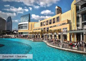 Bazén v ubytování Luxury Escapes - Large & Brand New Studio Apt Business Bay - MAG nebo v jeho okolí