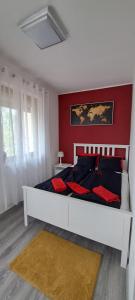 Postel nebo postele na pokoji v ubytování IHB-Inter House of Balaton