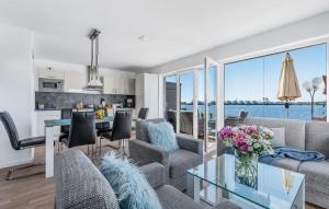 Χώρος καθιστικού στο Blue Ocean