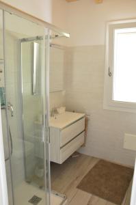 Ένα μπάνιο στο L'Oasi di Anna