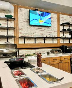 Dapur atau dapur kecil di Boulevard Hotel