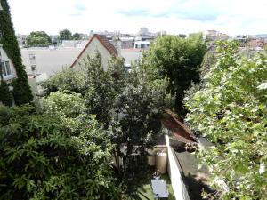 Κήπος έξω από το Cosy appartement 10 min from Paris +1 φωτογραφίες