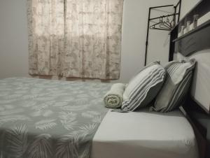 Postelja oz. postelje v sobi nastanitve Quarto com cama de casal - Sobrado