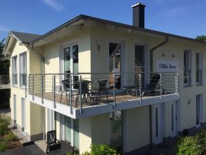 ゲーレンにあるVilla Saraのバルコニー(椅子付)