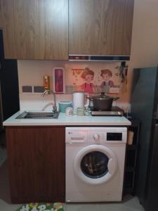 Kuchyň nebo kuchyňský kout v ubytování Aly's Home