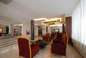 Χώρος καθιστικού στο HİTİT OTEL