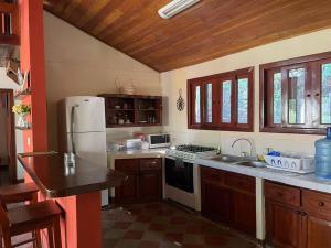 Kuchyň nebo kuchyňský kout v ubytování Casa Apoyo Resort, Laguna Apoyo