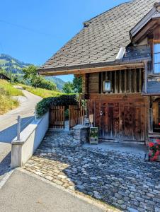Imagem da galeria de Swiss Mountain-Valley View Lodge em Erlenbach im Simmental
