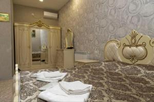 Afbeelding uit fotogalerij van NoyemBurg hotel in Noyemberyan