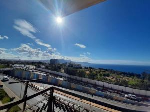 a view of a river with the sun in the sky at Une parenthèse magique sur Oran vue inoubliable in Oran