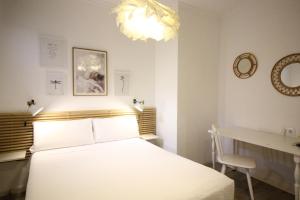 Posteľ alebo postele v izbe v ubytovaní Las Atarazanas - Design Hostal