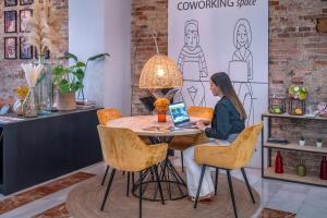 Clientes alojados en SERHS Carlit Boutique Hotel