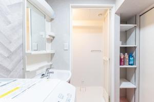 Koupelna v ubytování G新宿最中心 两室一厅 新宿三丁目车站4分 2 rooms Shinjuku center 4 mins to ST Max 7P 直达新宿 涉谷 表参道 池袋 上野 代代木 银座 原宿 品川