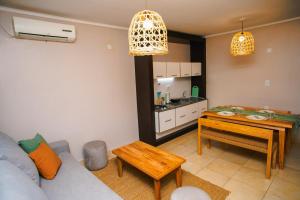 Uru Apart Iguazu的休息区