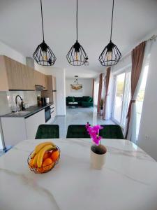 Kuchyň nebo kuchyňský kout v ubytování Apartments Alen